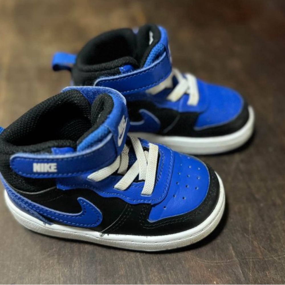 Nike Kids High-Top Sneakers Blue and Black